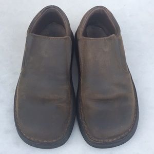 Skechers brown shoes